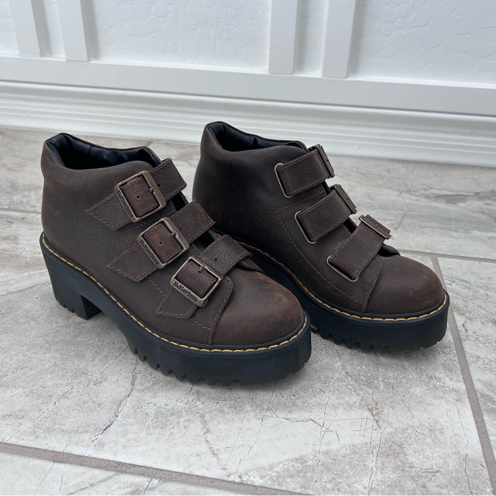 Dr. Martens Coppola Platform Ankle Boots
Buckles
Brown
Women's Size 5
Goth
